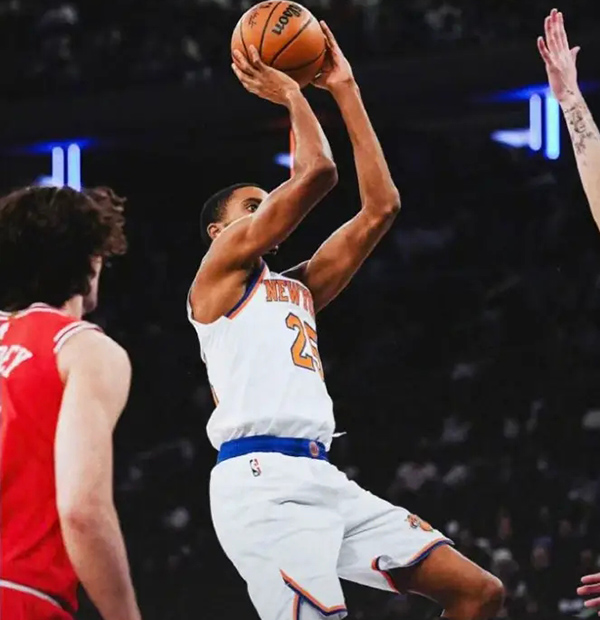 尼克斯128-116破公牛不败金身 布伦森砍31分