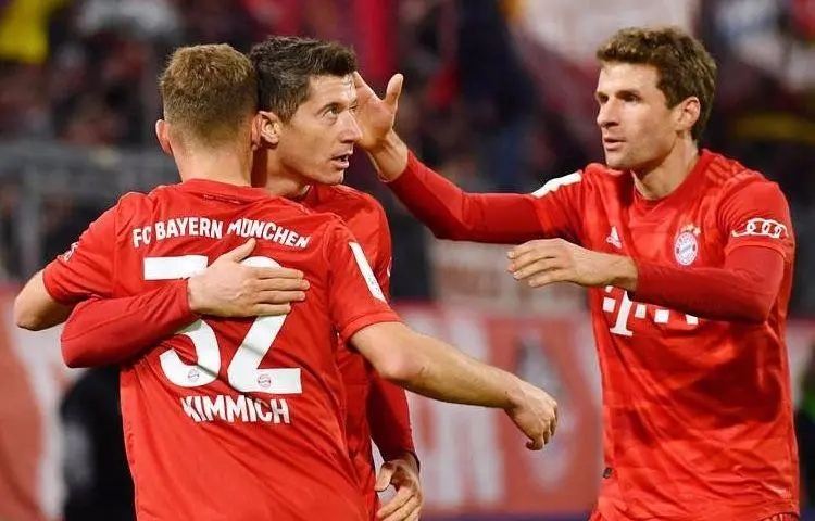 就目前来说世界排名第一的俱乐部是<a href=/zuqiu_zbo/bayern/ target=_blank class=infotextkey>拜仁</a>